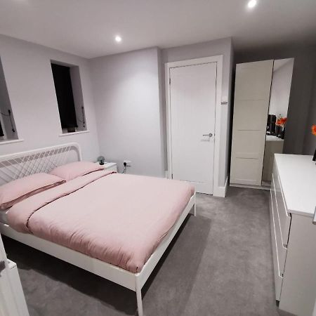 4 Sleeps And Travel Cot- Close To Beach And Restaurants Bournemouth Exteriér fotografie